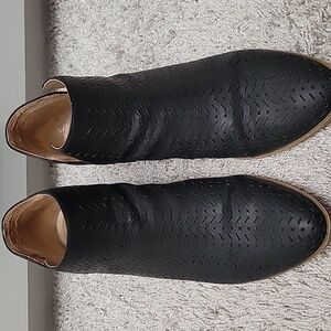 Life Stride Payton Booties Size 11